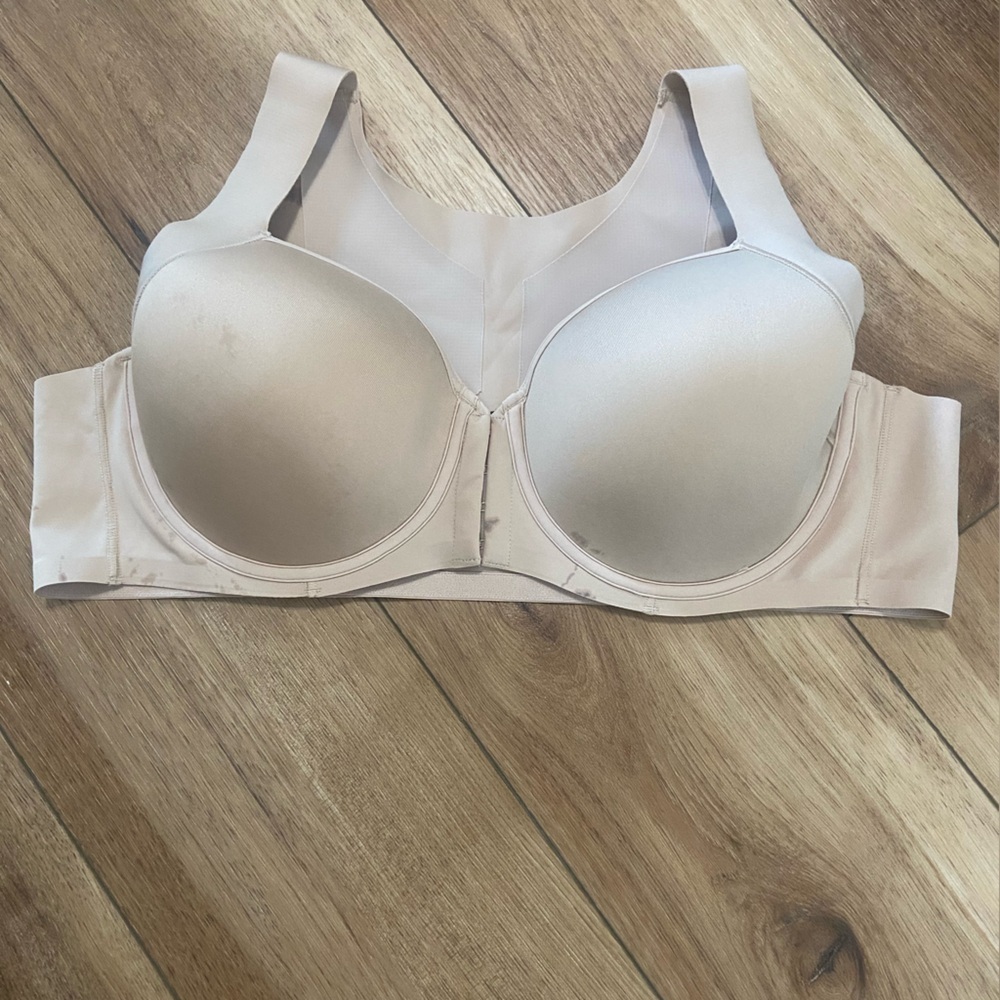 Bali 42C neutral front closure full coverage high support smoothing bra